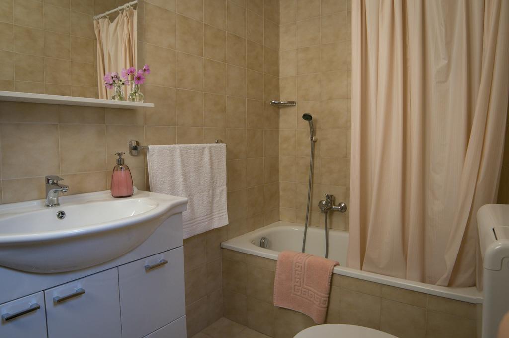 Apartmaji In Sobe Marija Jera Stanjel Štanjel Quarto foto