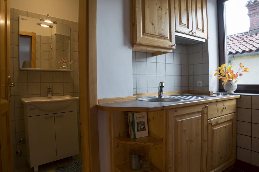 Apartmaji In Sobe Marija Jera Stanjel Štanjel Quarto foto